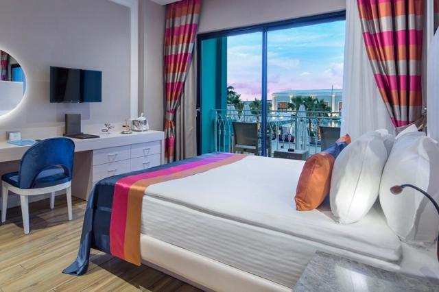Wonderland Standard Room