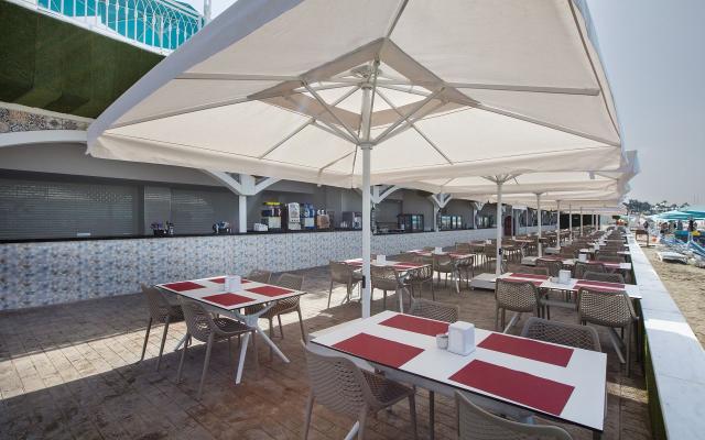 Granada Luxury Beach