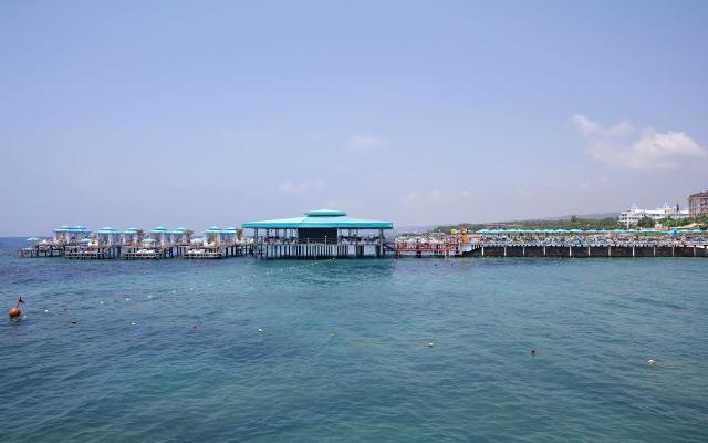 Granada Luxury Beach