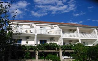 Bonaca Apartments