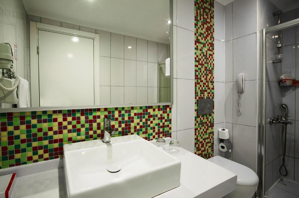 Superior Room Land View