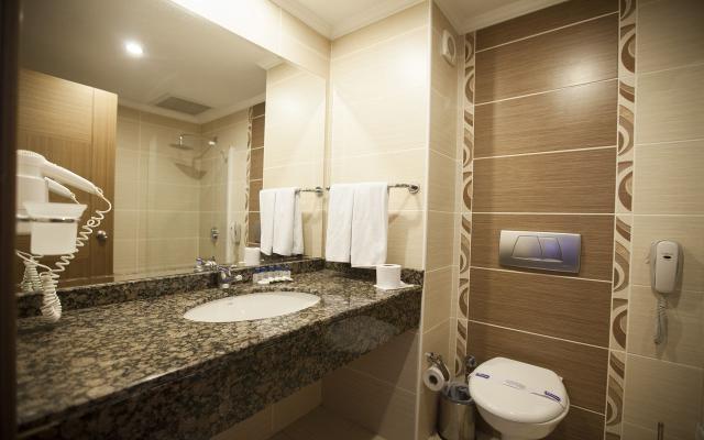 Economy Room