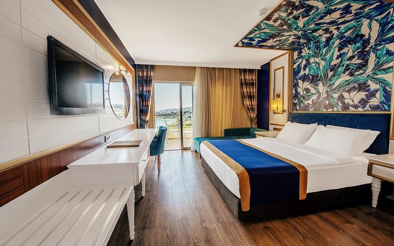 Economy Room