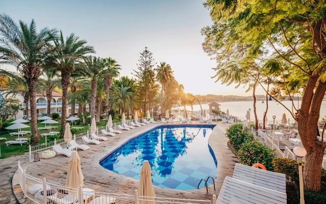 Utopia Beach Club