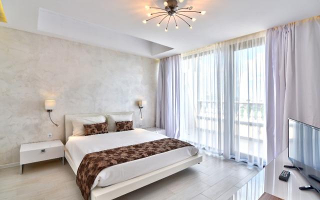 VIP 1 Bedroom App Standard Sea View