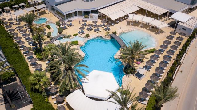 Tasia Maris Beach Hotel & Spa