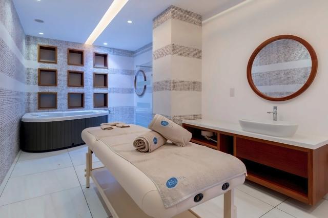 Tasia Maris Beach Hotel & Spa
