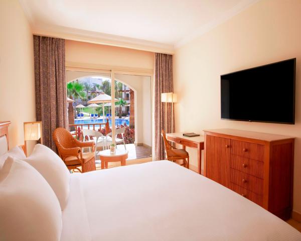 Superior Pool View Room