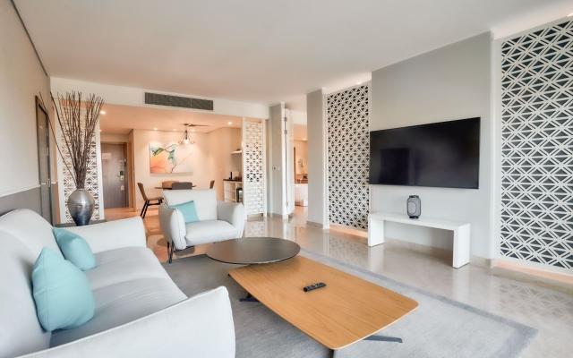 The View Suite - Adults Only +16