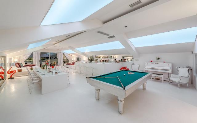 Madonna Suite