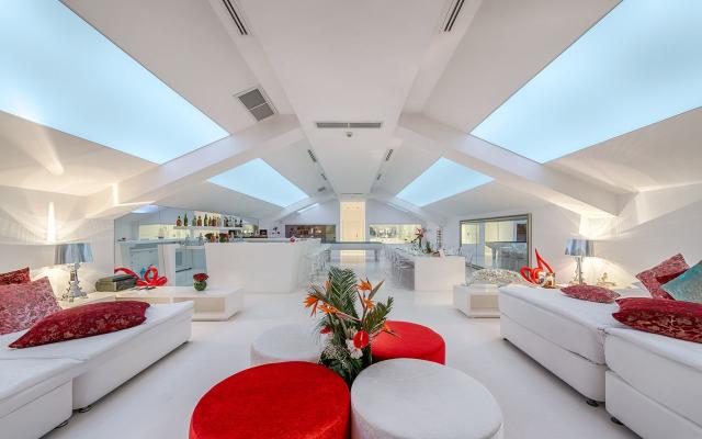 Madonna Suite