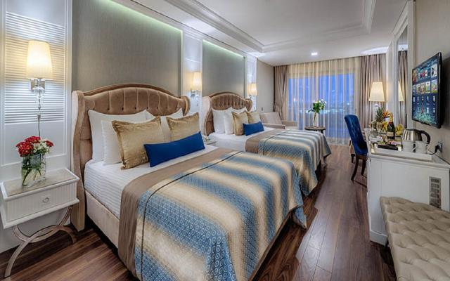 Quadriple Room Deluxe Building