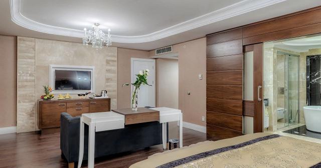 Royal Suite