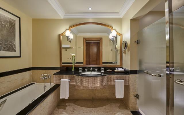 Regency Club Room