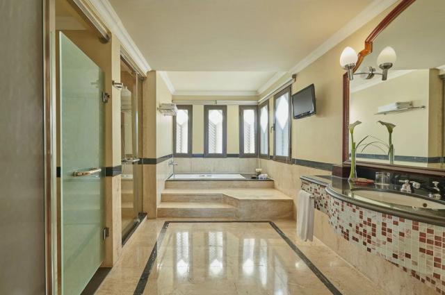 Parlour Suite
