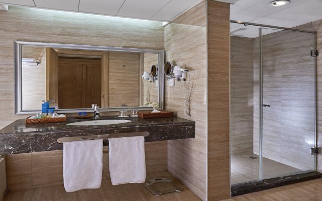 Executive Suite (2nd & 3rd Floor, Sea View)