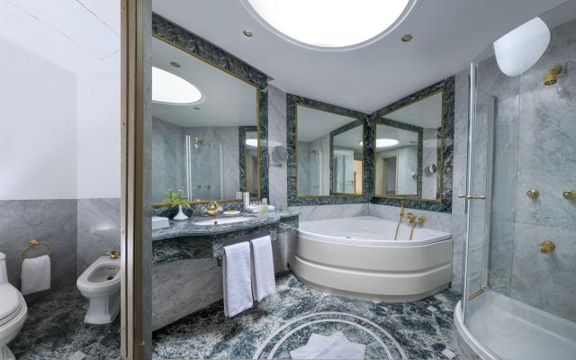 Royal Suite (Sea View) 