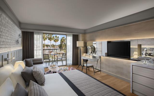 Superior Room Side Sea View