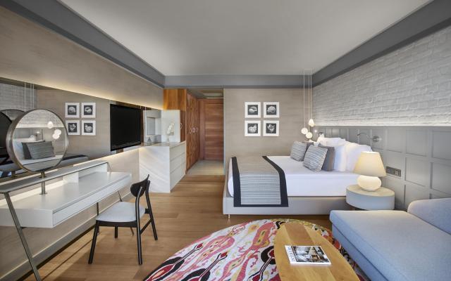Superior Room Side Sea View