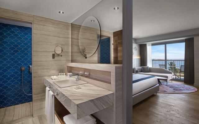 Deluxe Room Sea View