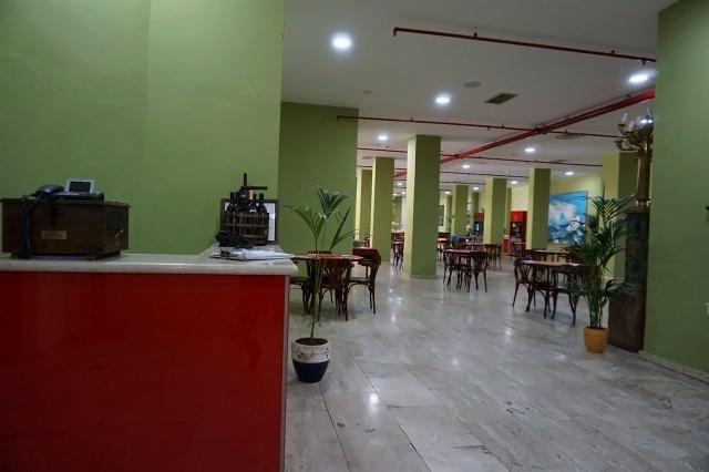 Las Piramides Resort