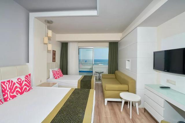 Standard Room Roh Sea View