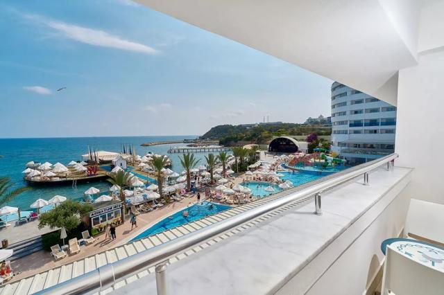 Standard Room Roh Sea View