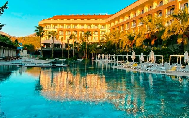 DoubleTree by Hilton Antalya-Kemer