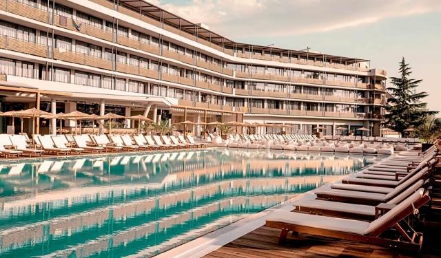 Sunny Beach Club