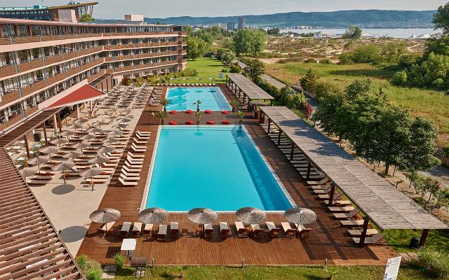 Sunny Beach Club