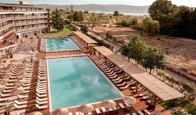 Sunny Beach Club