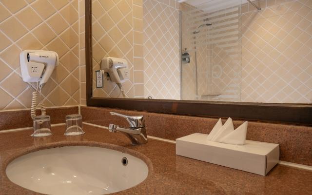 Pool View Room