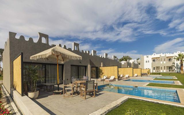 Executive Jacuzzi & Pool Suite PSV (POSH CLUB) 