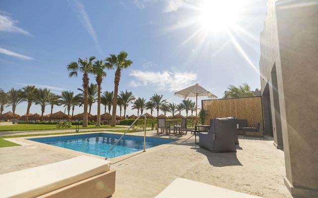 Executive Jacuzzi & Pool Suite PSV (POSH CLUB) 