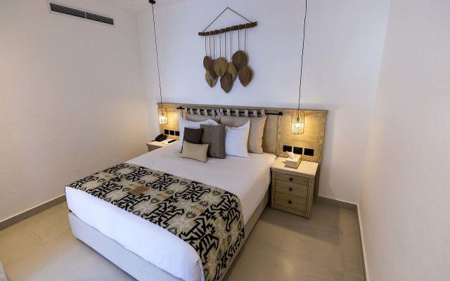 Junior Jacuzzi Suite GV (POSH CLUB)