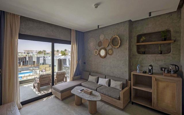 Executive Suite Jacuzzi PSV (POSH CLUB)