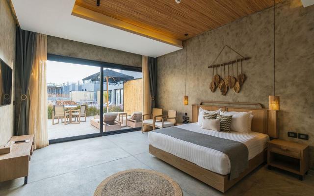 Executive Pool Suite PSV (POSH CLUB)