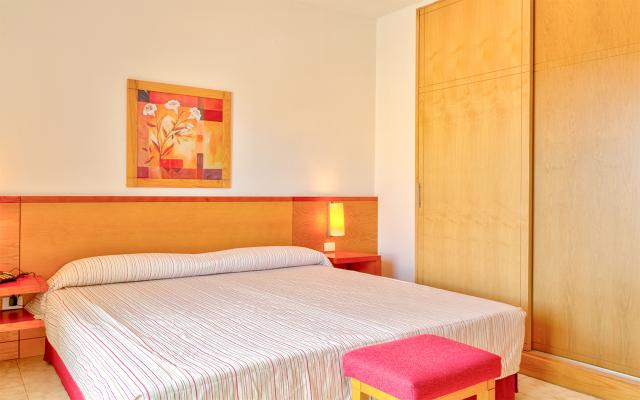 Double Standard Room with Balcony