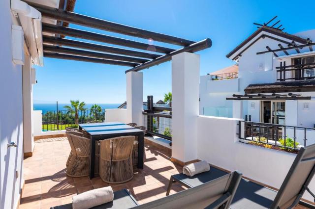 3 Bedroom Suite Partial Sea View 