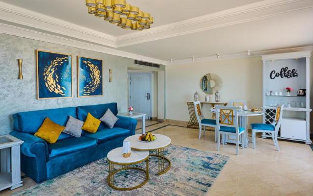 Deluxe Elegant Direct Sea View Suite