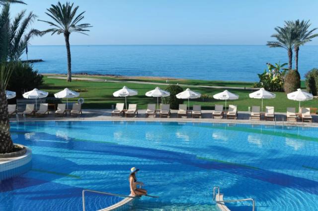 Family One Bedroom Suite Sea View