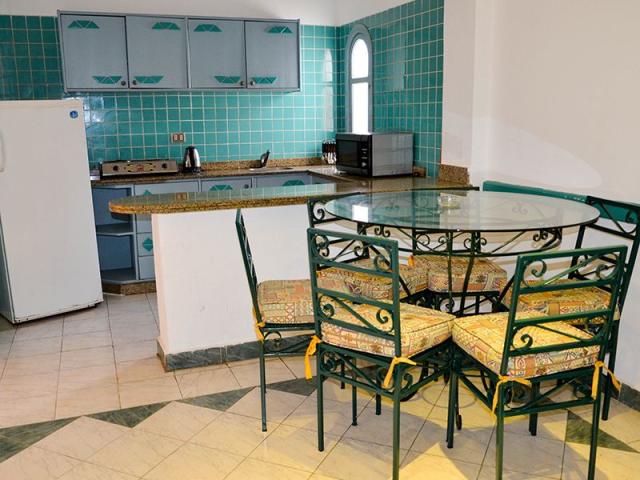 Family Room two Bed Room , living Room and kitchen.Garden View