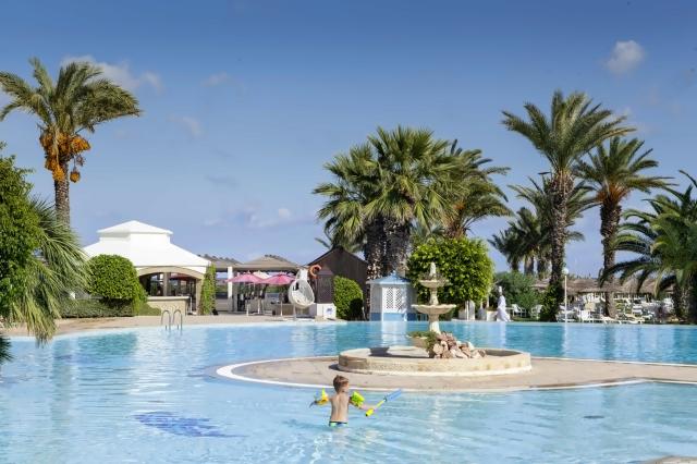 Sentido Bellevue Park