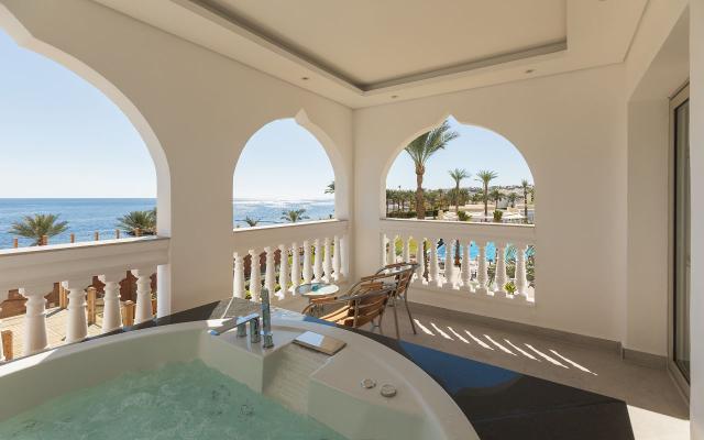 Executive Jacuzzi Suite SV