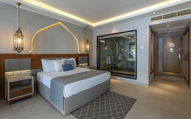 Executive Swim Up Suite SV