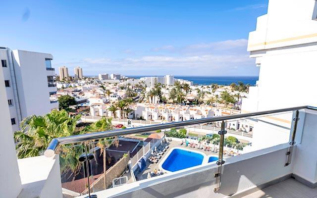 Junior Suite sea view high floors