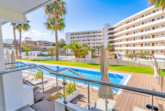 Junior Suite Swim Up