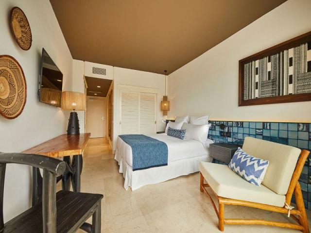 DBL (2AD) Balcony or Terrace, Club, Sea View