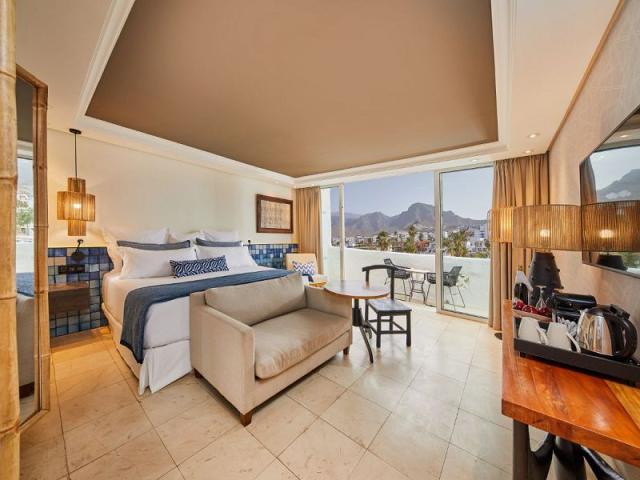 Suite Balcony or Terrace, Club, Junior