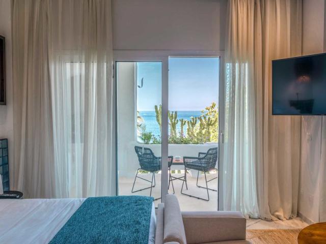 Suite Balcony or Terrace, Club, Junior, Sea View